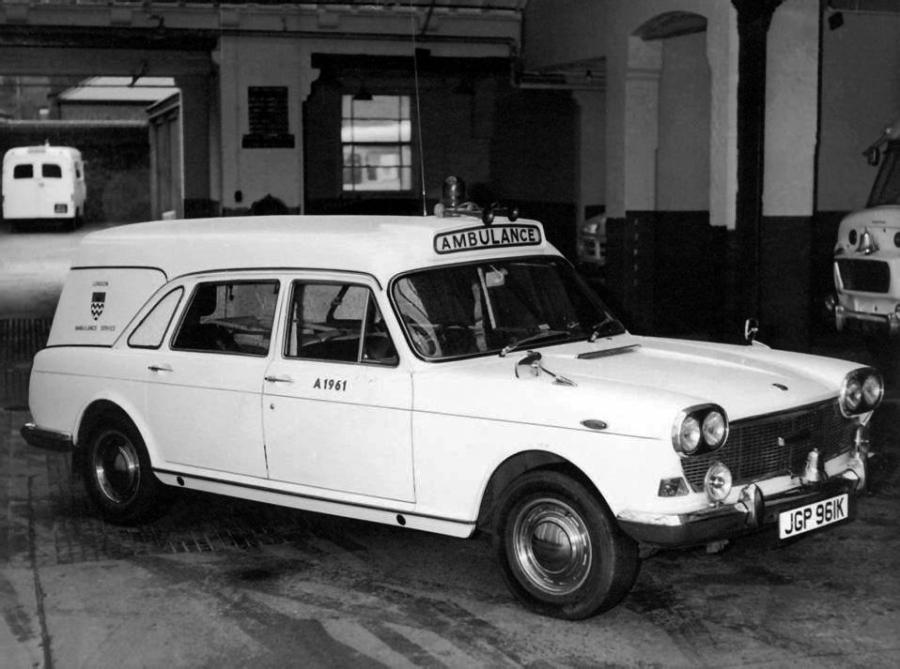  Austin 3-Litre Wadham Stringer Ambulance 1971 года  (фото 1 из 1)